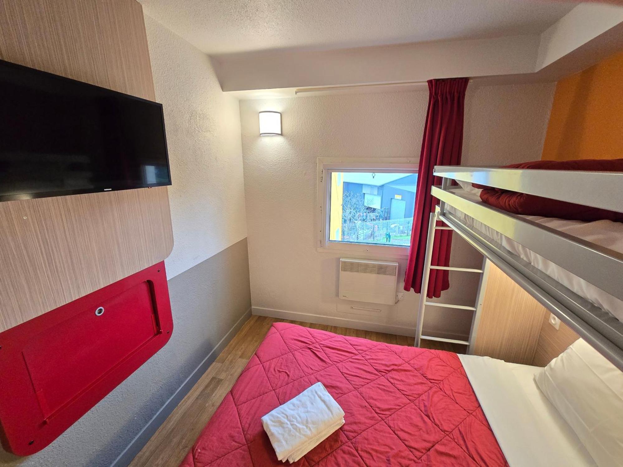 Premiere Classe Evry Sud - Mennecy Hotel
